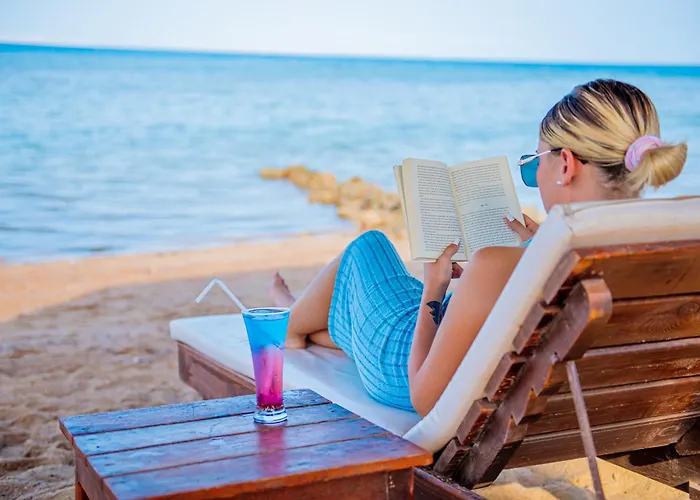 Caves Beach Adults OnlyResort Hotel